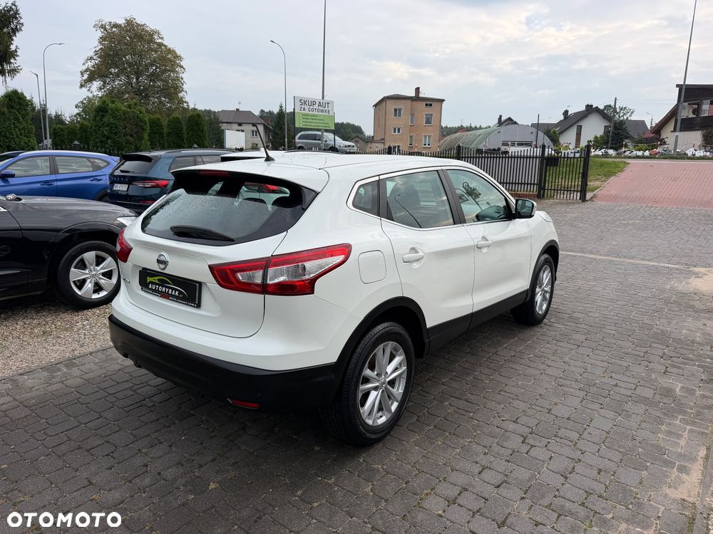 Nissan Qashqai 1.2 DIG-T N-Connecta EU6 - 36