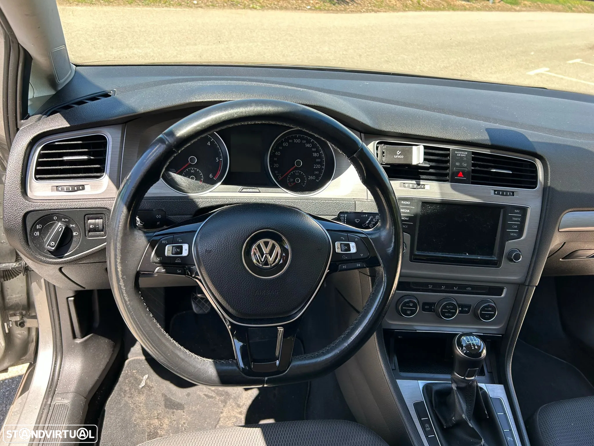 VW Golf Variant 1.6 TDi BlueMotion Confortline - 15