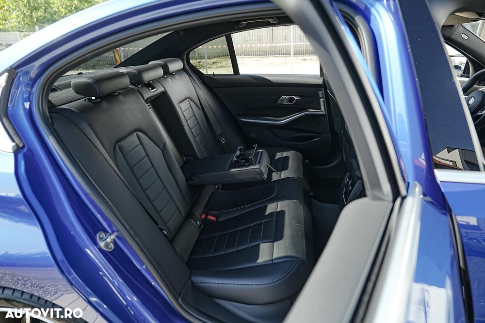 BMW Seria 3 320d Aut. M Sport - 15