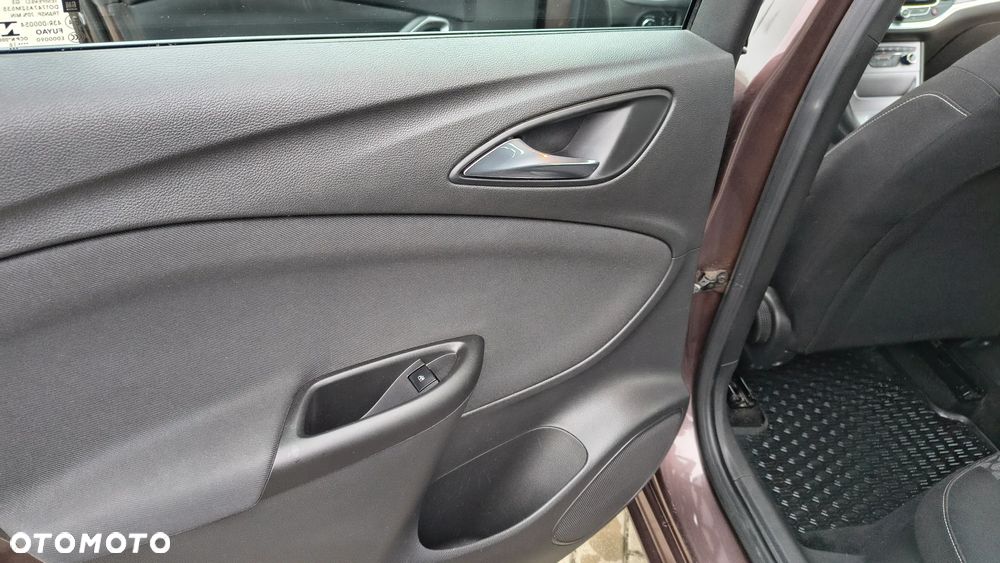 Opel Astra V 1.4 T Elite S&S - 13