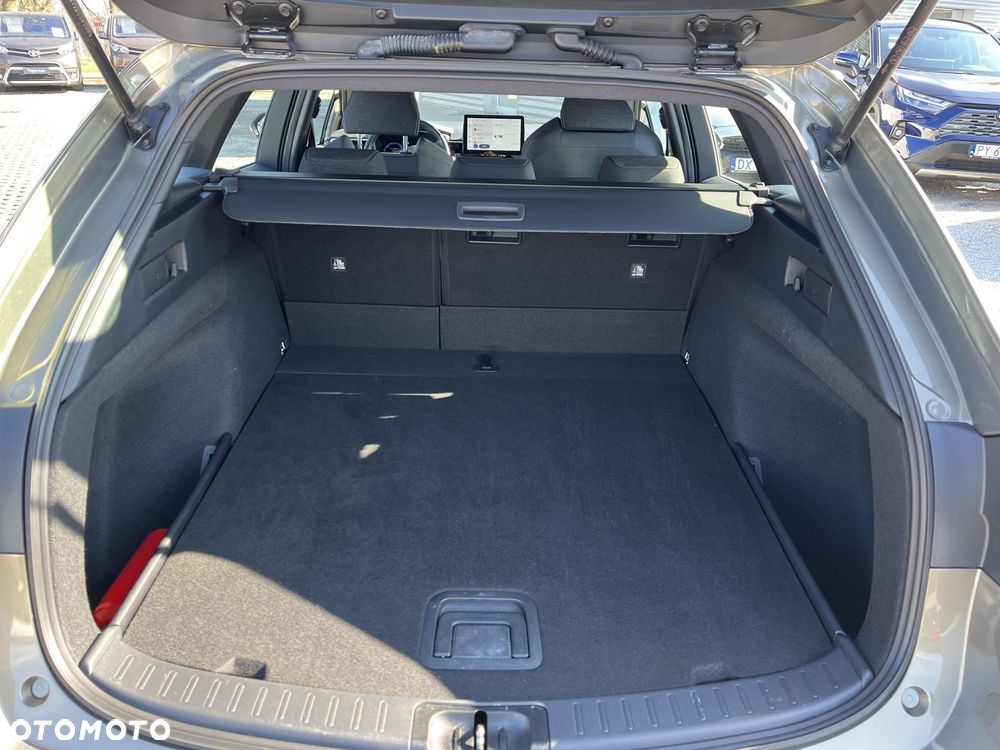 Toyota Corolla 1.8 Hybrid Comfort - 13