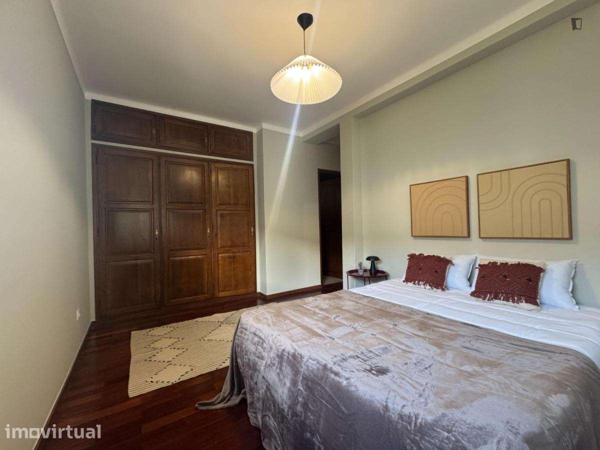 Quarto - localizado em Olivais Coimbra - Grande imagem: 2/13