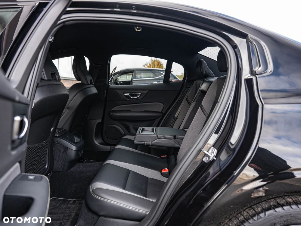 Volvo S60 B4 B Geartronic RDesign - 27