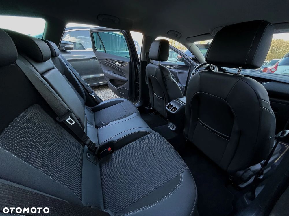 Opel Insignia 1.6 CDTI Innovation - 17