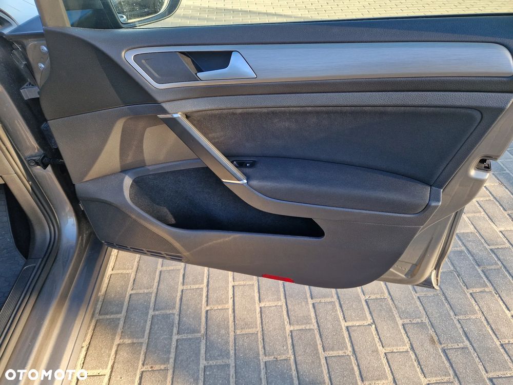 Volkswagen Golf 1.4 TSI BMT Comfortline - 13