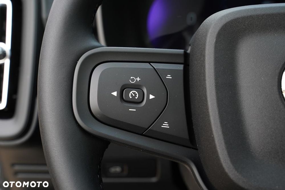Volvo XC 40 B3 Essential - 14