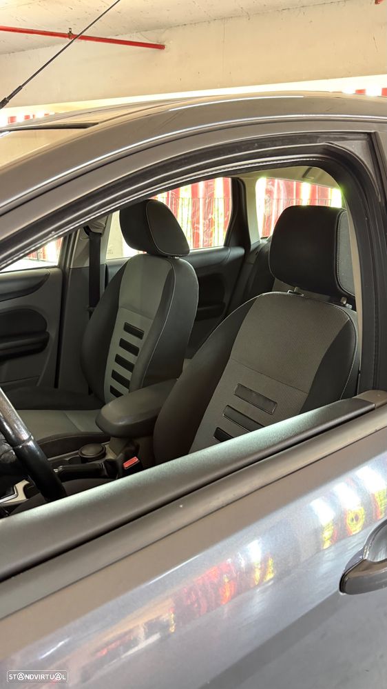 Ford Focus SW 1.6 TDCi Connec. - 15