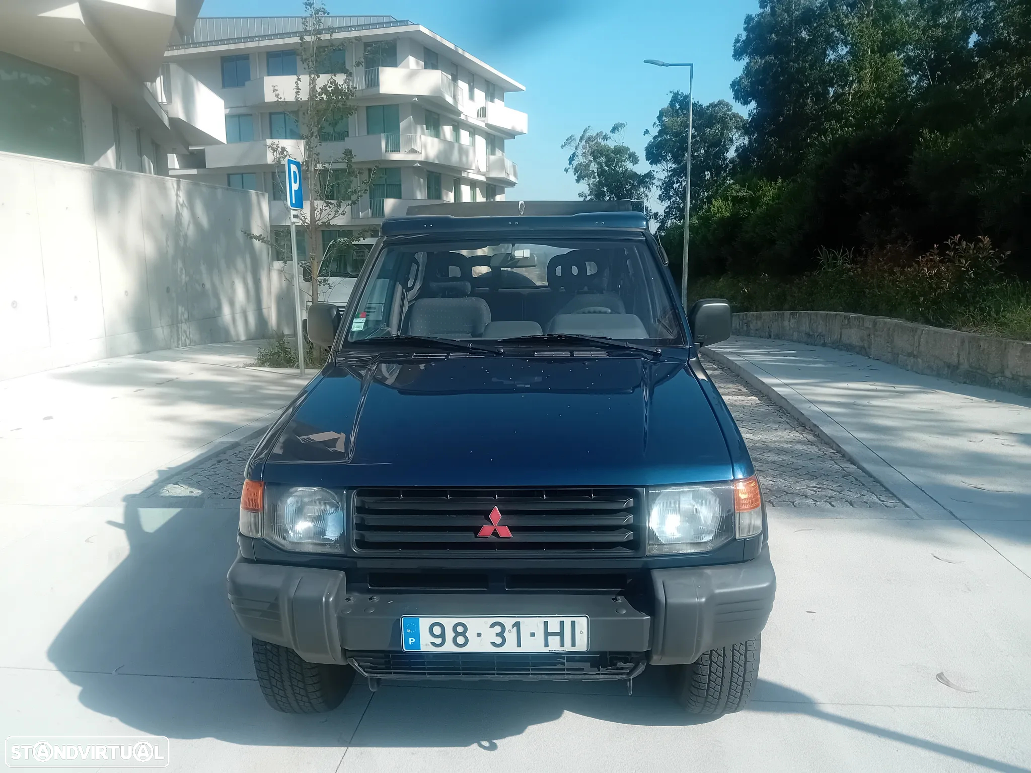 Mitsubishi Pajero - 4