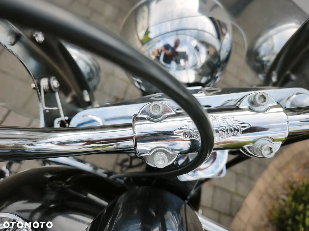 Harley-Davidson Softail Heritage Classic - 24