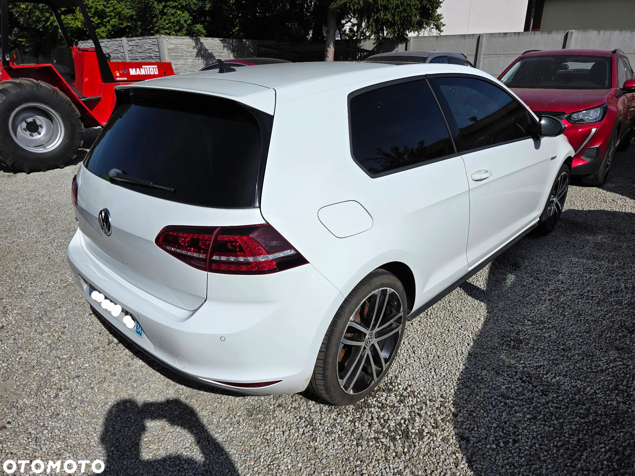 Volkswagen Golf - 2