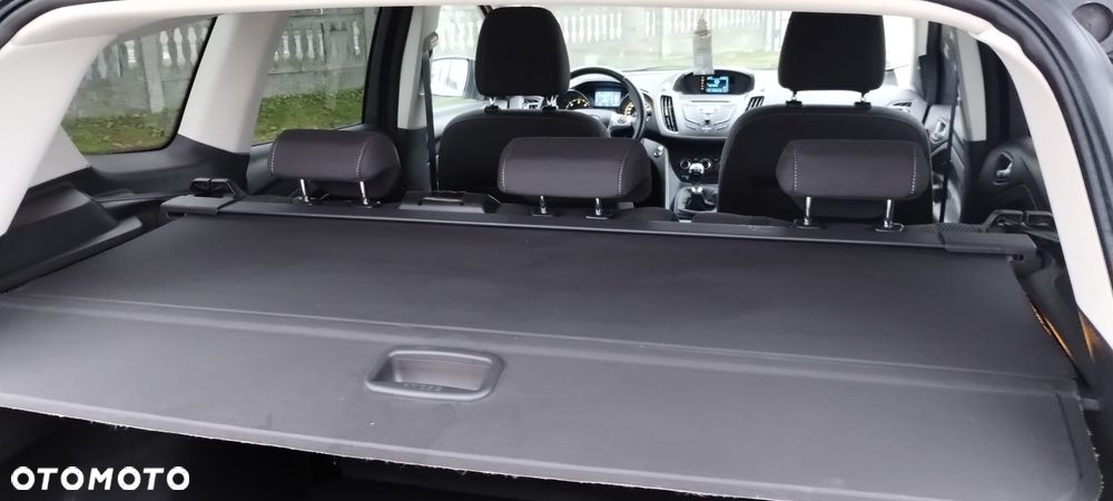 Ford Kuga 2.0 TDCi 2x4 Trend - 28