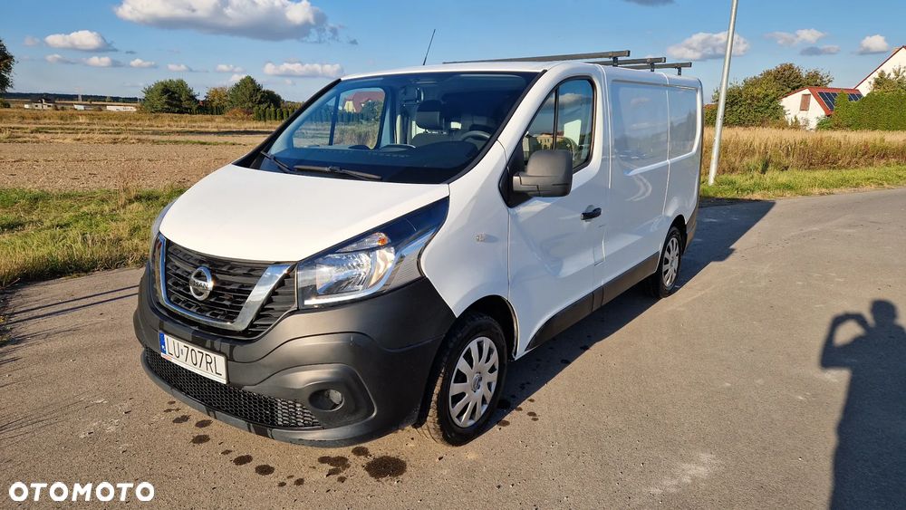 Nissan NV300 - 1