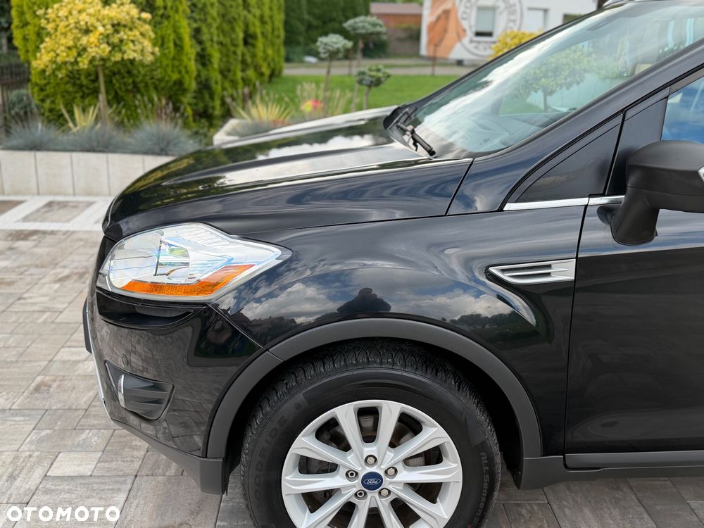 Ford Kuga 2.0 TDCi 2x4 Titanium - 24
