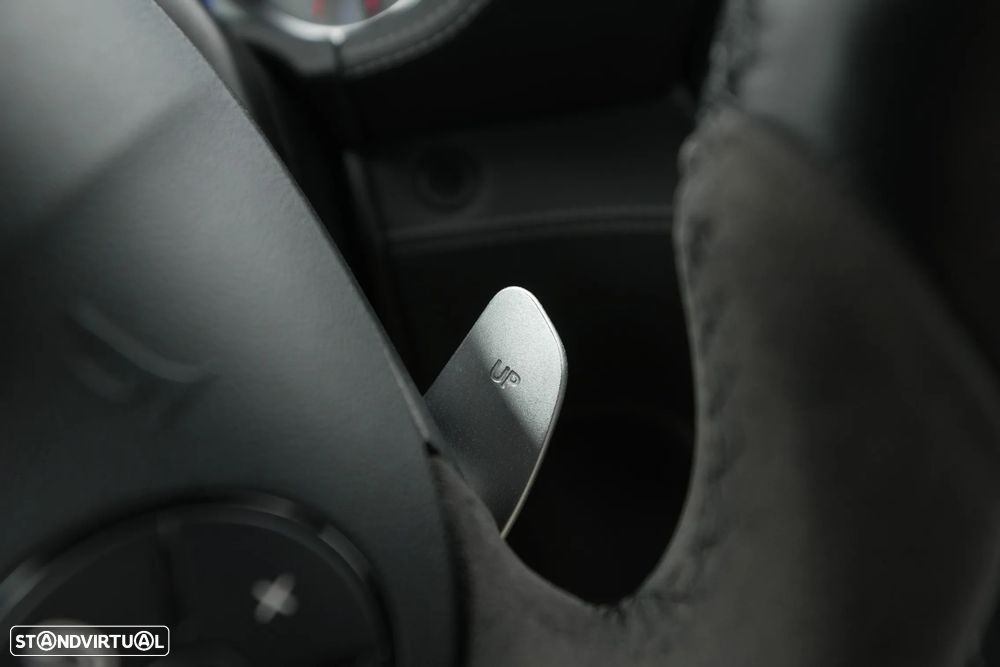 Mercedes-Benz SLS 63 AMG - 37