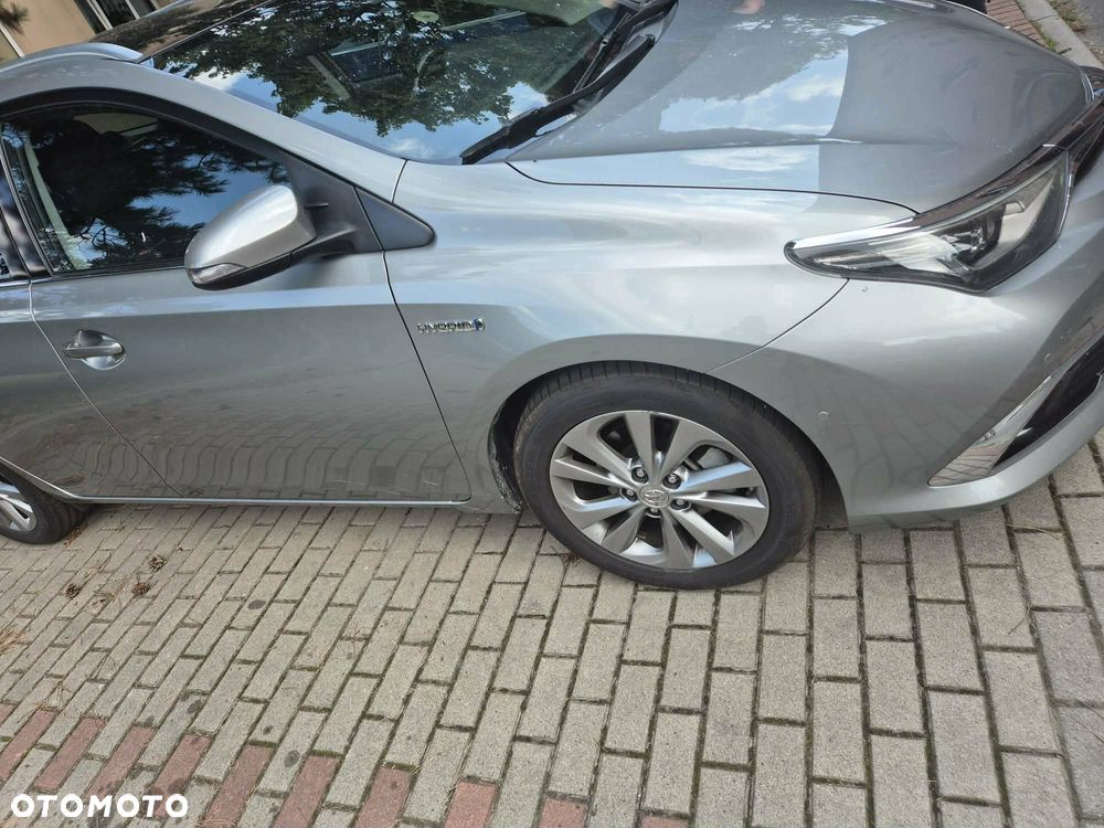 Toyota Auris Hybrid 135 Prestige - 5