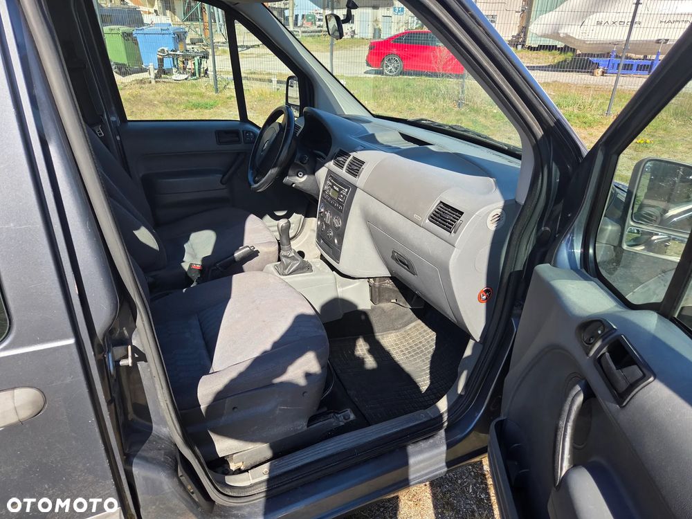 Ford Tourneo Connect - 12