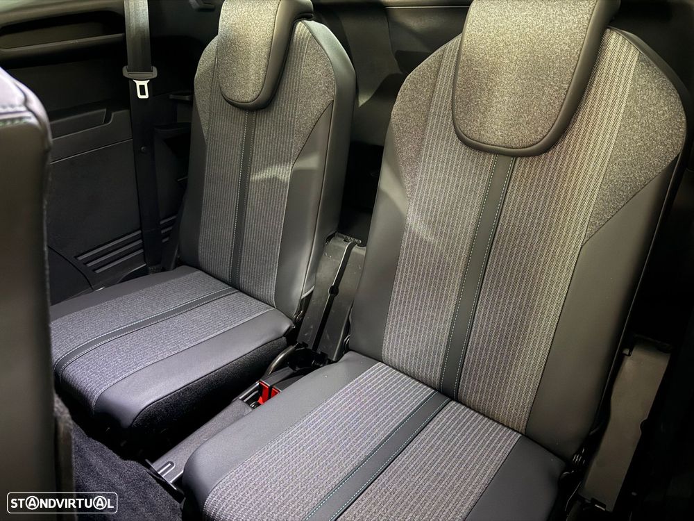 Peugeot 5008 1.5 BlueHDi Allure EAT8 - 17