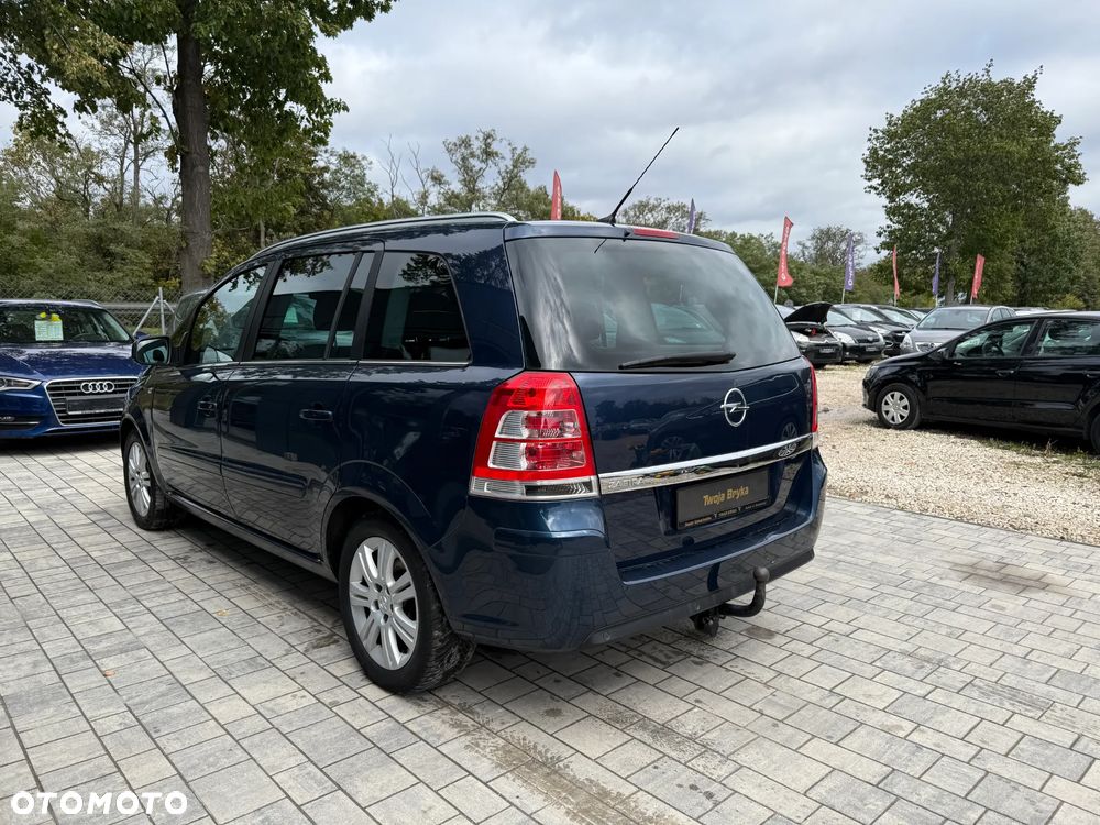Opel Zafira 1.8 - 15