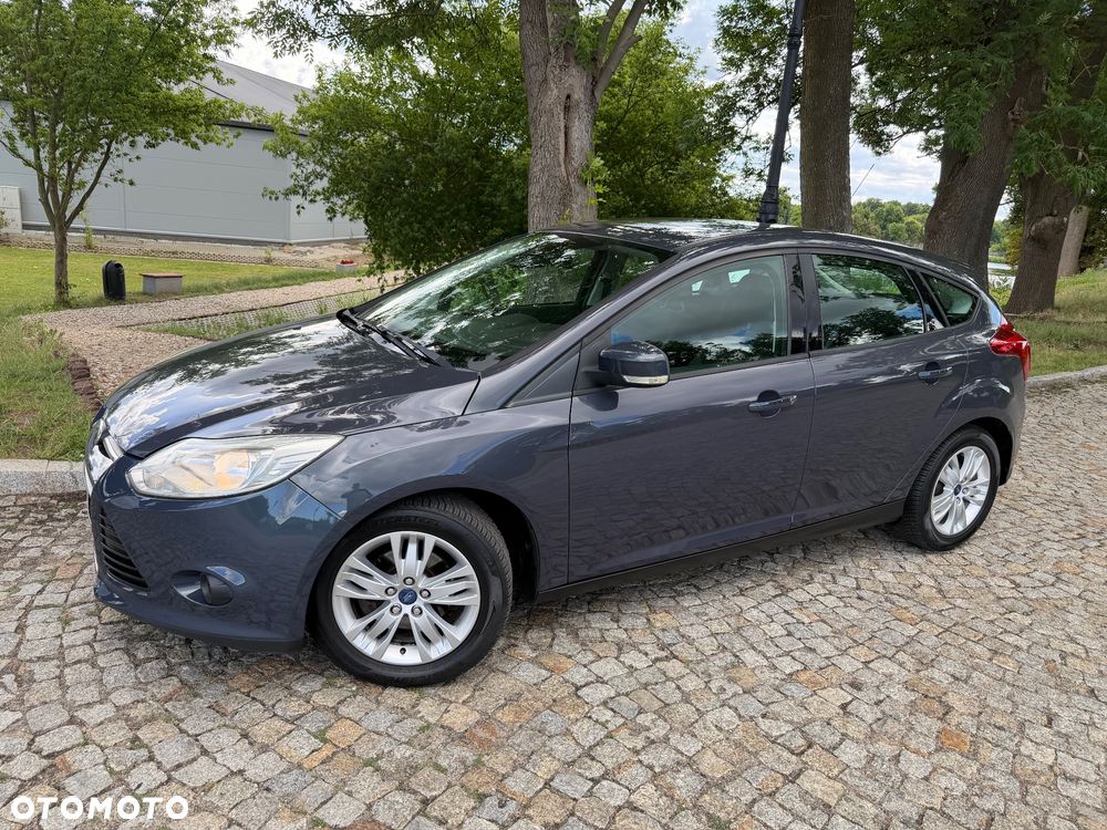 Ford Focus 1.6 TDCi DPF Champions Edition - 12