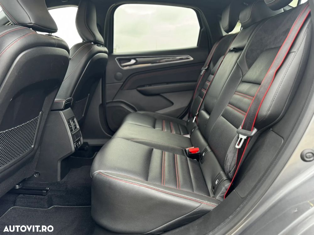 Renault Arkana E-TECH Hybrid RS Line - 16