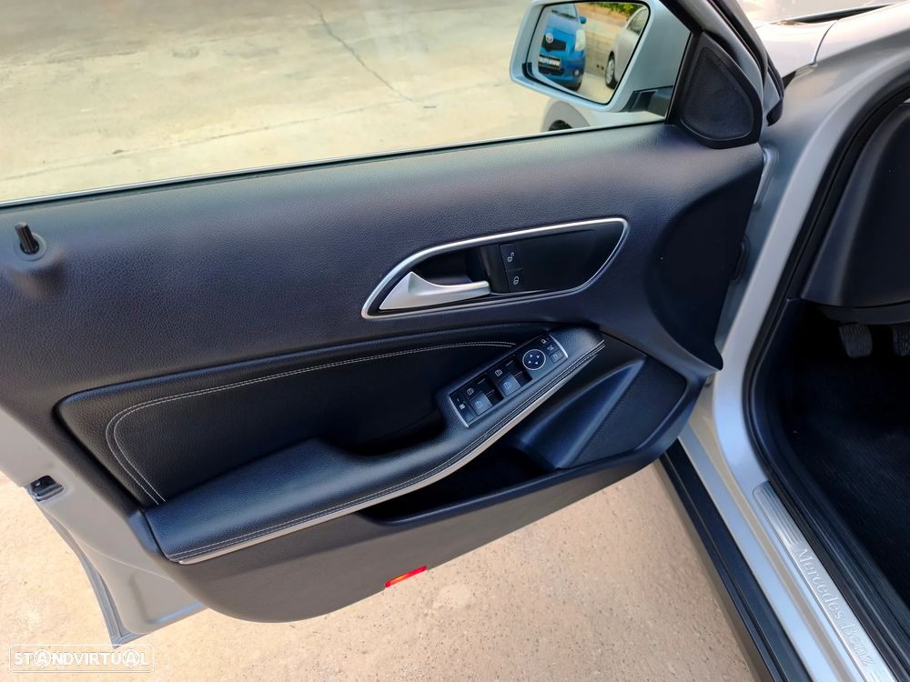 Mercedes-Benz GLA 200 (CDI) d Urban - 11
