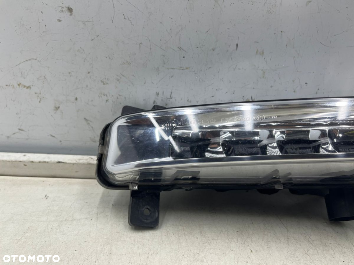 Lampa reflektor BMW 3 G30 G31 17-24r. PRAWY przedni LED DRL światło do jazdy dziennej przód 89250241 - 4