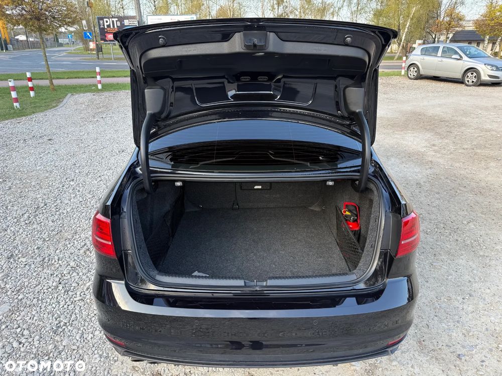 Volkswagen Jetta - 23