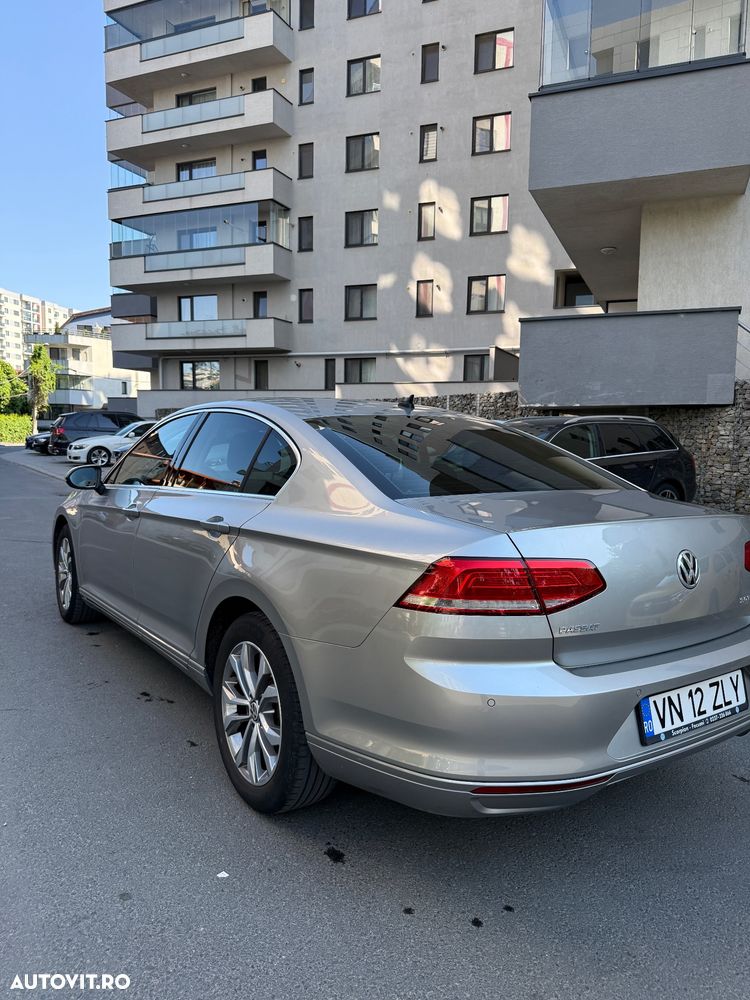 Volkswagen Passat 2.0 TDI DSG Comfortline - 8