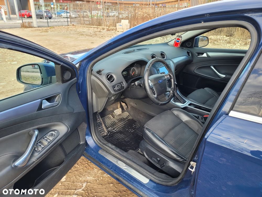 Ford Mondeo - 10