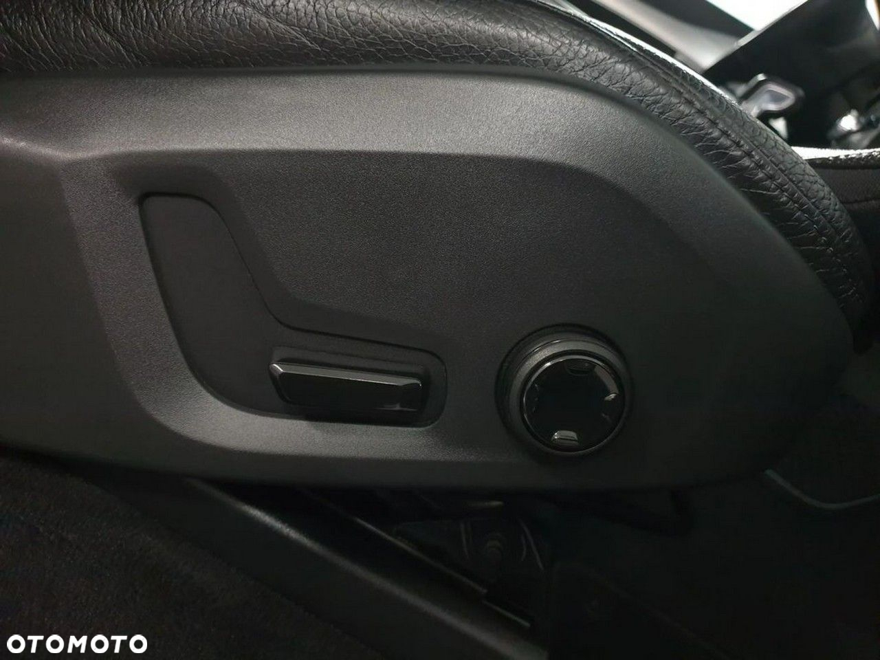 Volvo XC 90 D5 AWD Inscription - 32