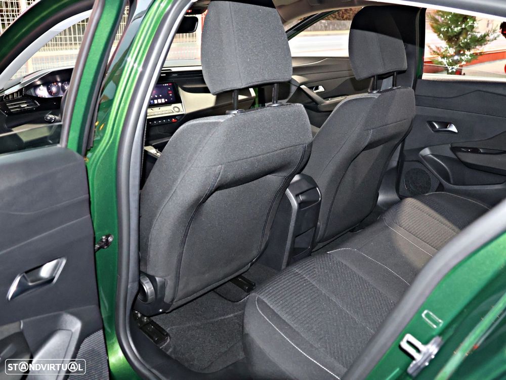 Peugeot 308 1.2 PureTech Active Pack - 29