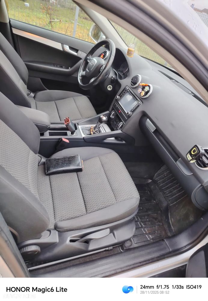 Audi A3 1.6 TDI clean Stronic Ambiente - 4