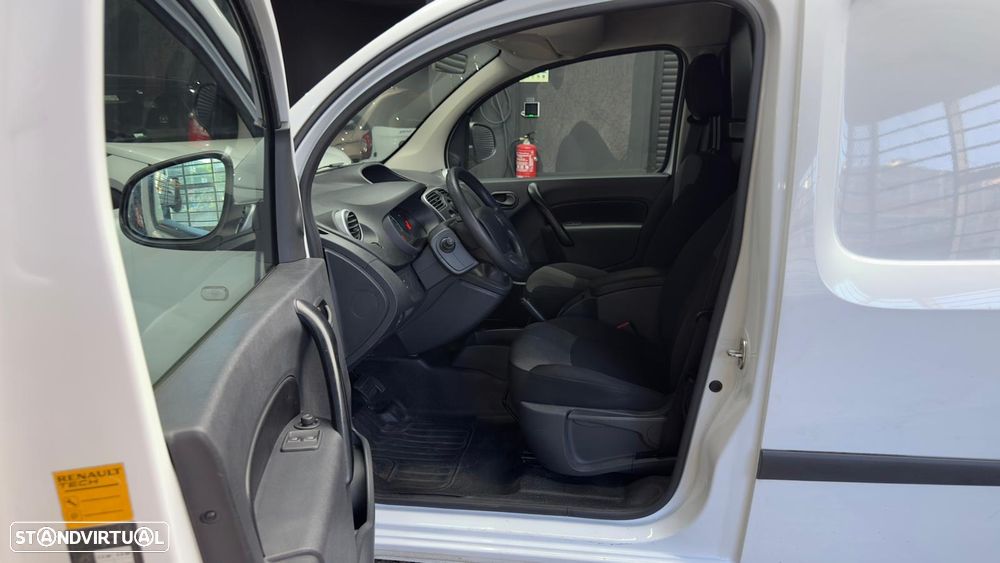 Renault kangoo  ZE - 16