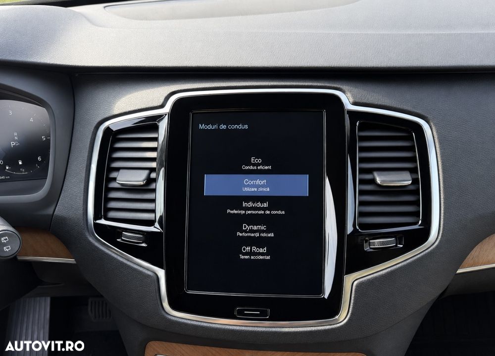 Volvo XC 90 B5 MHEV AWD 7 locuri Momentum Pro - 16