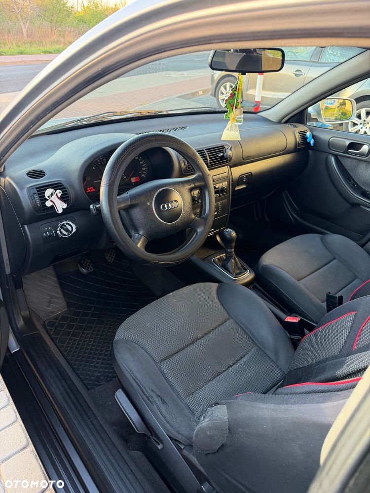 Audi A3 3-drzwiowe 1.9 TDI Ambition - 9