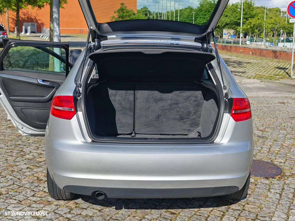 Audi A3 Sportback 1.6 TDI Attraction - 9