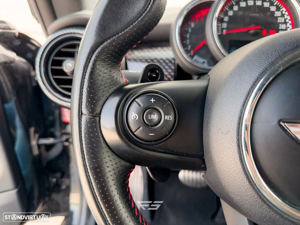 MINI 3 Portas John Cooper Works Auto Desportiva - 20