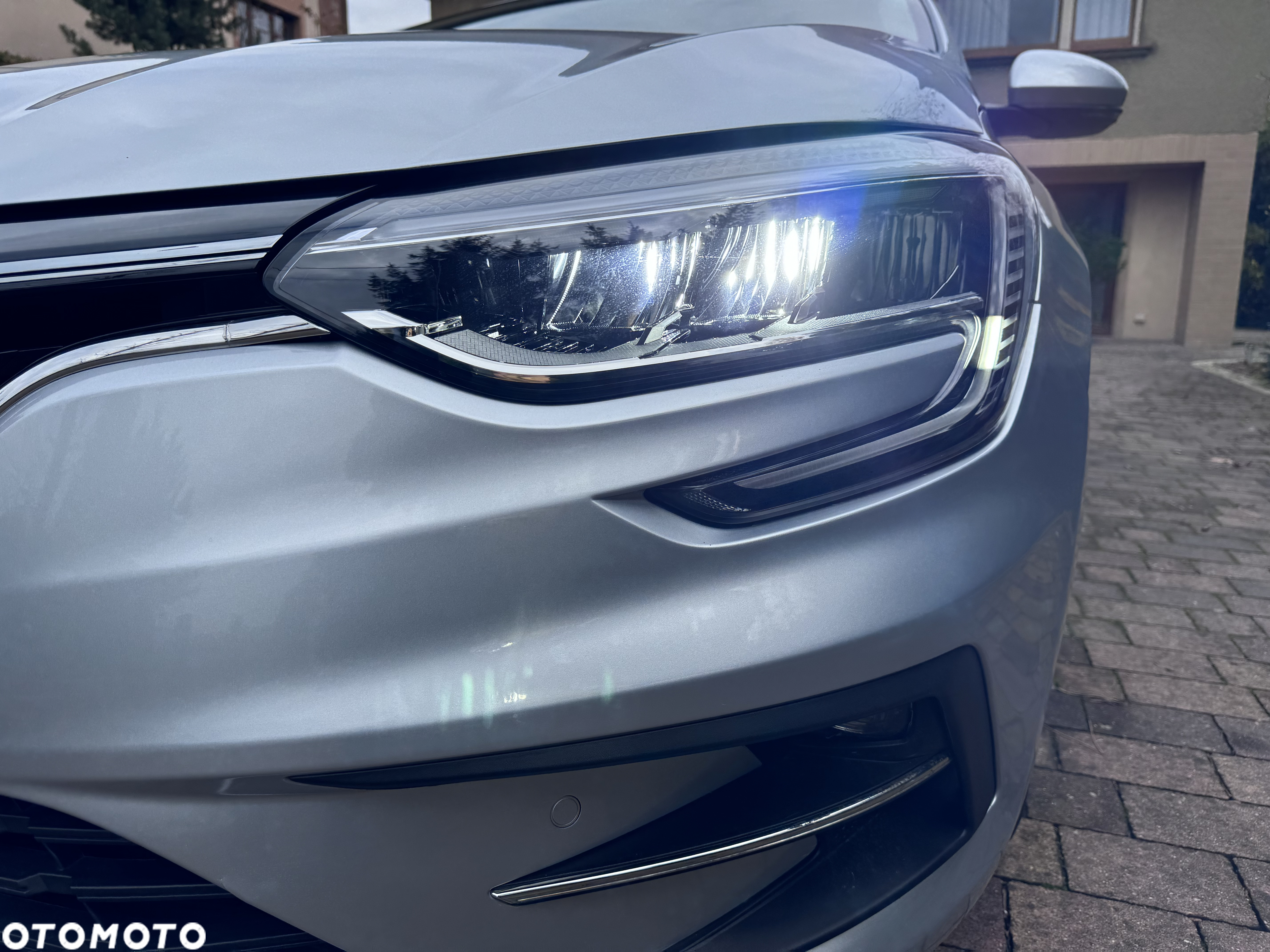 Renault Megane 1.3 TCe FAP Techno EDC - 28