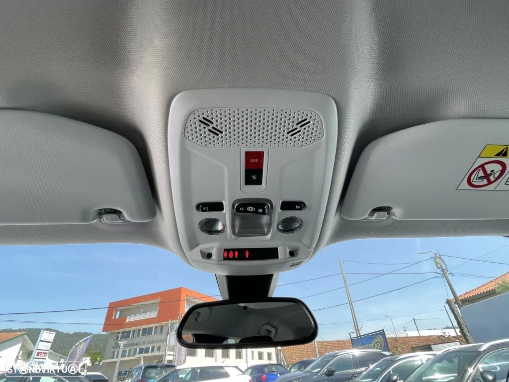 Peugeot 2008 1.2 PureTech Active EAT8 - 34