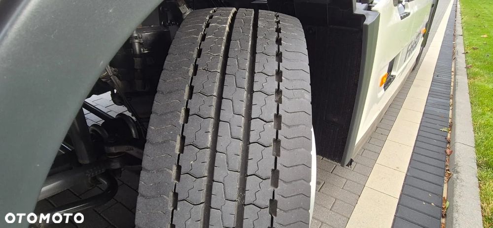 Volvo VOLVO///FH///500///GLOBETROTTER/ XXL///2018///NOWE OPONY/// ZABUDOWY MIĘDZYOSIOWE/// WYŚWIETLACZ OBCIĄŻENIA/// STANDARD/STAN BARDZO DOBRY - 15