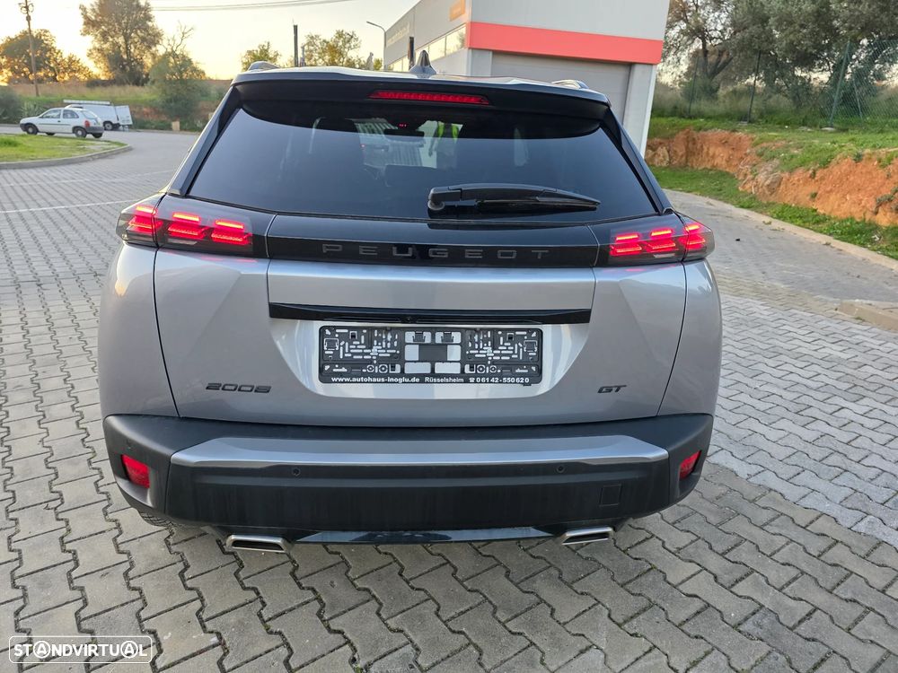 Peugeot 2008 PureTech 130 EAT8 GT - 2