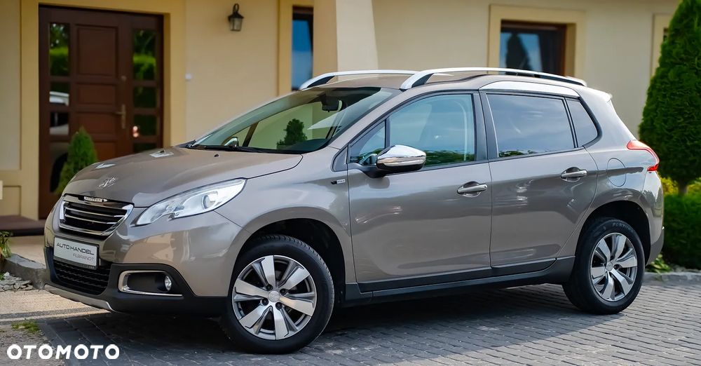 Peugeot 2008 BlueHDi 100 STOP & START Style - 12