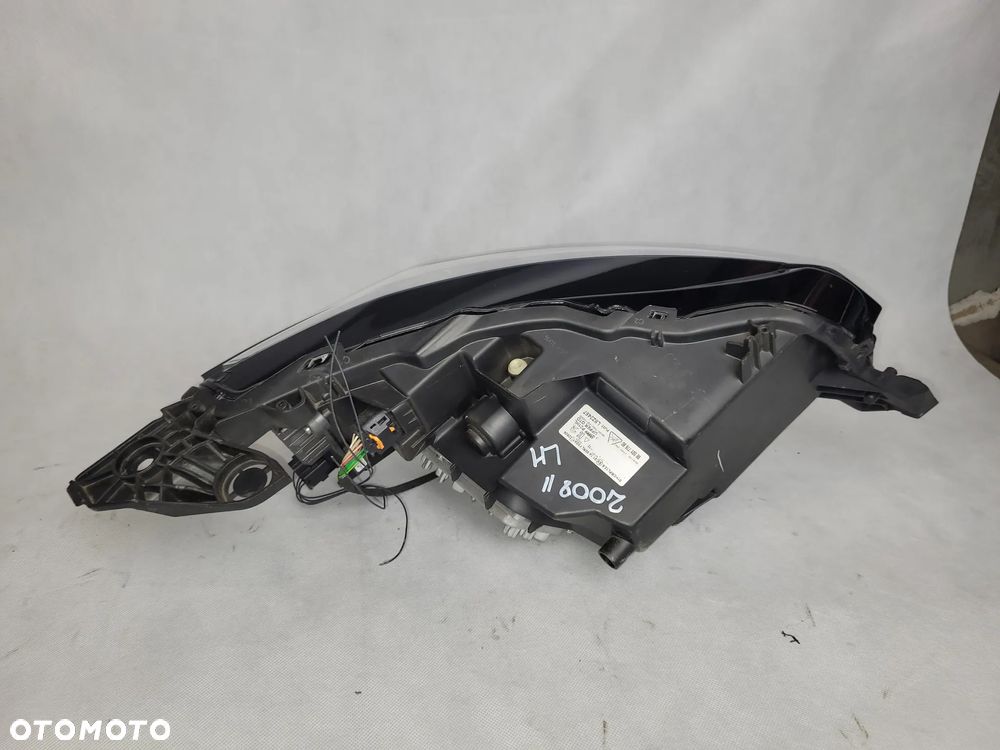 PEUGEOT 2008 II - LAMPA LAMPY PRZEDNIE PRZÓD - 7