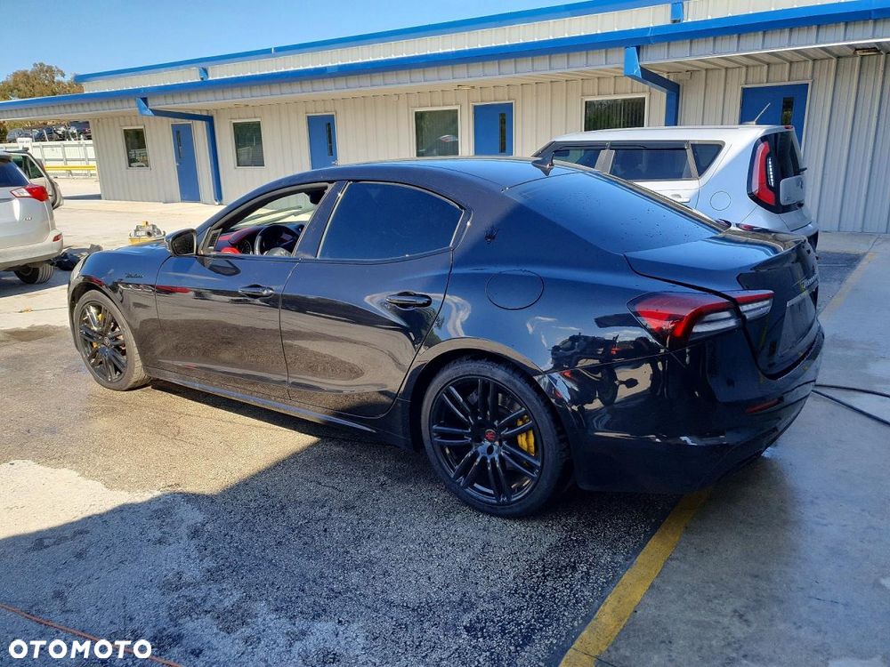 Maserati Ghibli S Modena - 2