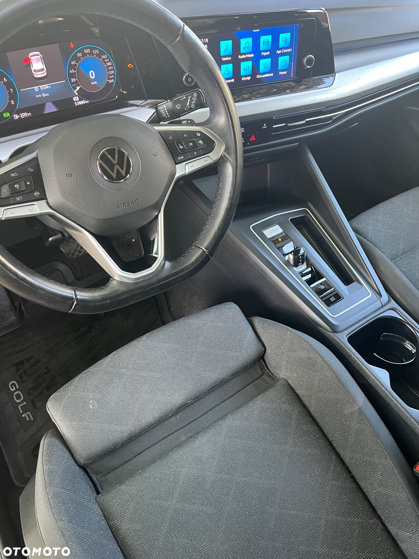 Volkswagen Golf VIII 1.5 eTSI EVO Active DSG - 13