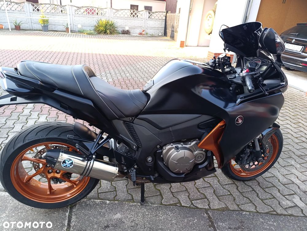 Honda VFR - 5