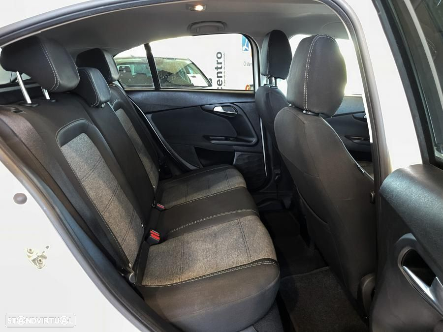 Fiat Tipo Cross 1.3 Multijet City - 28