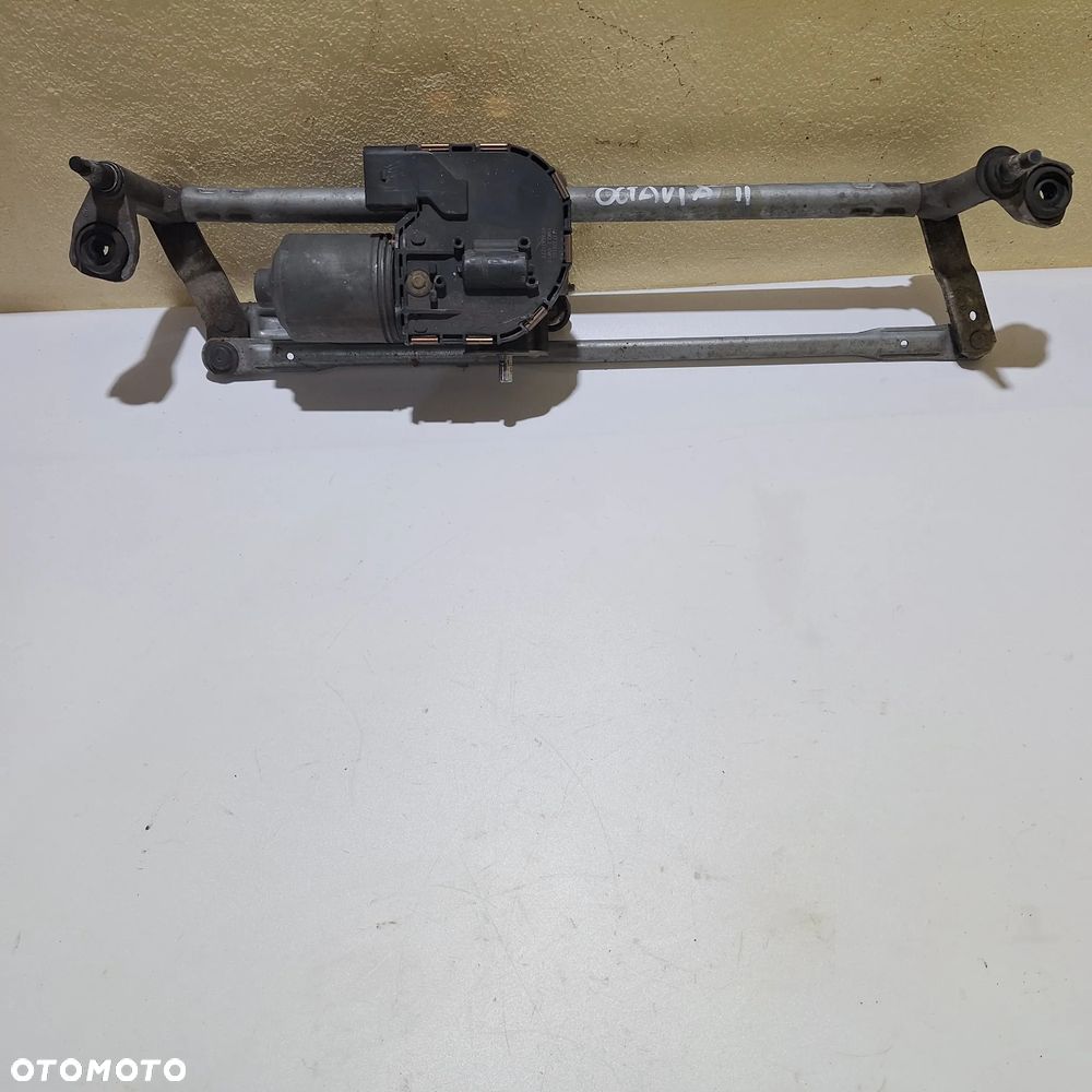 ,MECHANIZM SILNICZEK WYCIERACZKI OCTAVI II - 1