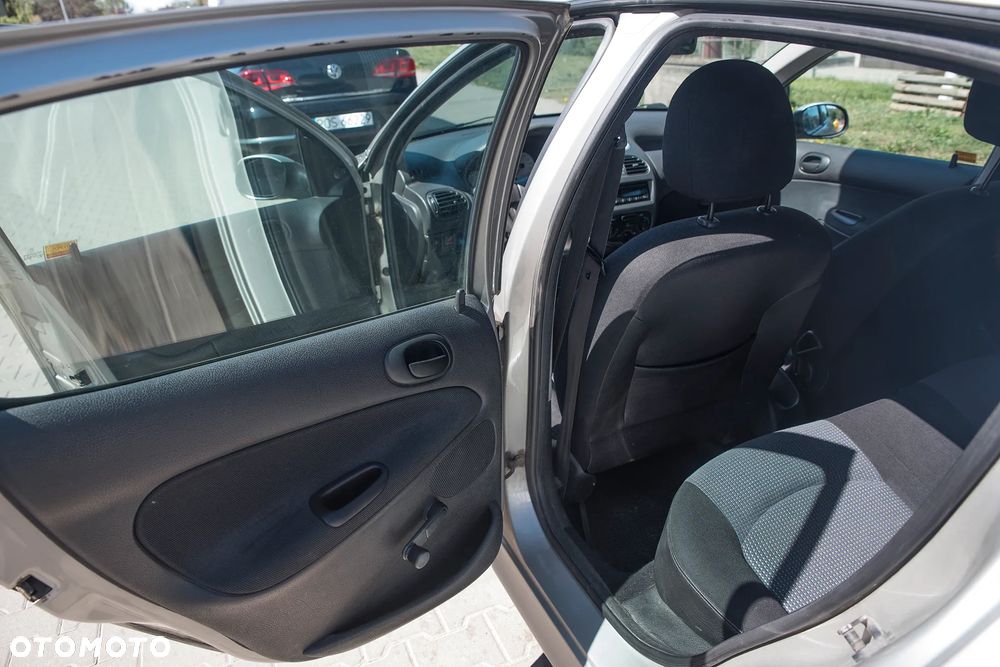 Peugeot 206 1.4 X-Line - 17