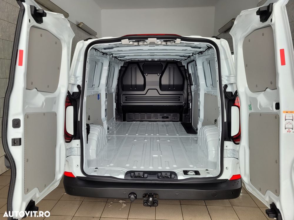 Volkswagen T7 Furgon Lung 110CP M6 - 7